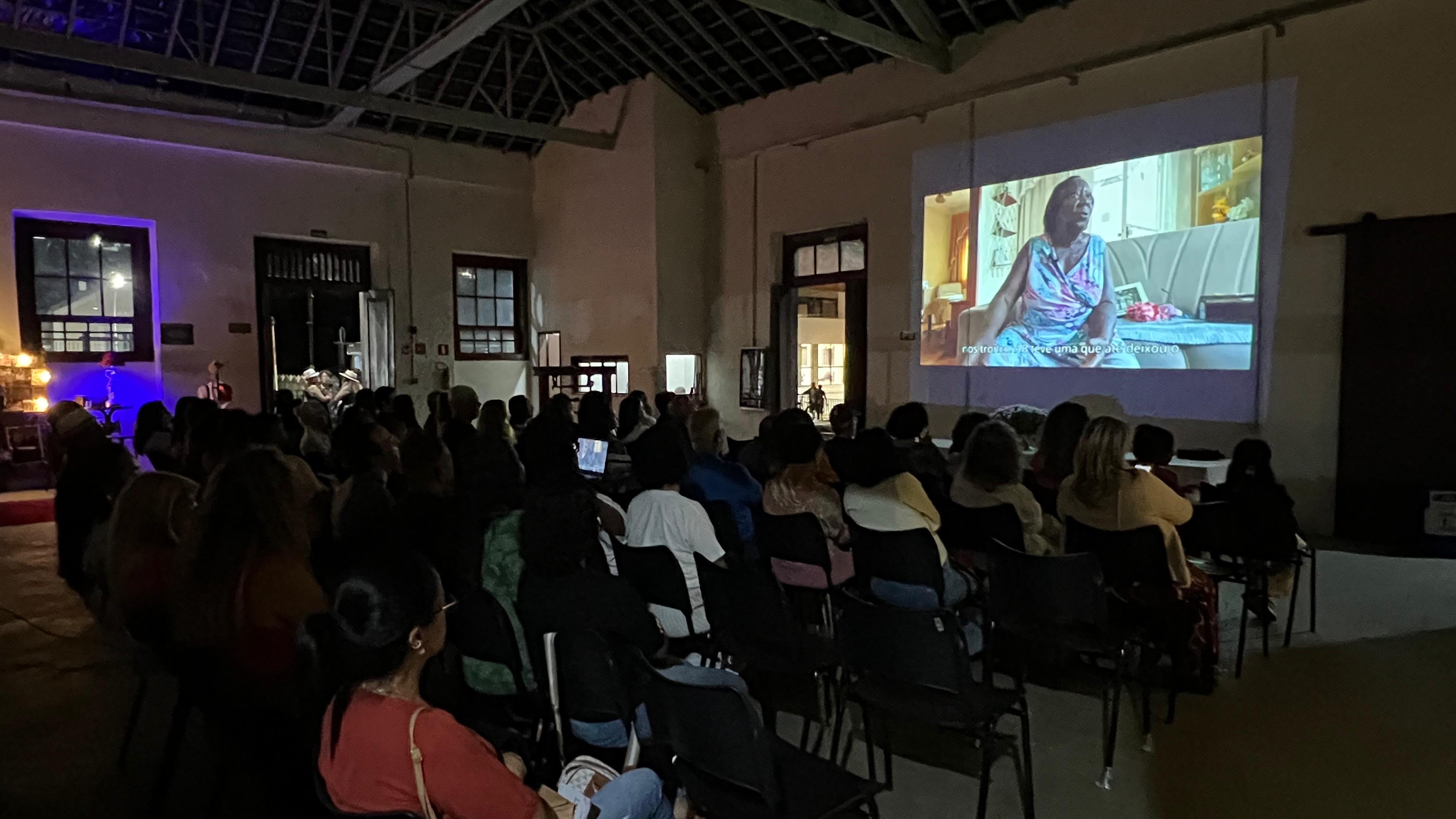 Dona Matilde é homenageada em evento que valoriza mulheres no samba